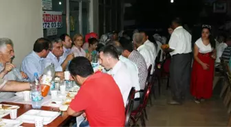 Başkan Akay, İlçe Teşkilatının İftar Yemeğine Katıldı