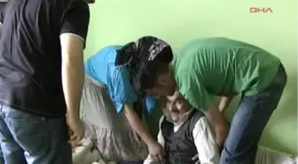 Hakkari'de Doktorlar Hastanın Ayağına Gidiyor