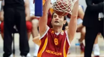 Galatasaraylı Caner Pınar Karşıyaka'ya Yakın