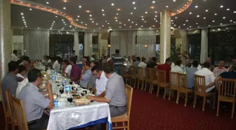 Huzur Öğrenci Servisi'nden İftar Yemeği