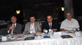 Balıkesir'de Sanayi Odası ve Genç İşadamları İftar Verdi