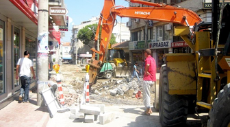 Burhaniye'de Yunak Caddesi Yenilendi