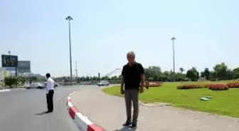 Antalyaspor Kavşağı Kırmızı Beyaza Büründü