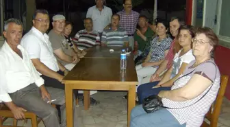 Kadıköy'de Başkan Özel, İftarda Halkla Buluştu