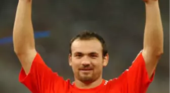 Milli Atlet Eşref Apak Finale Yükselemedi