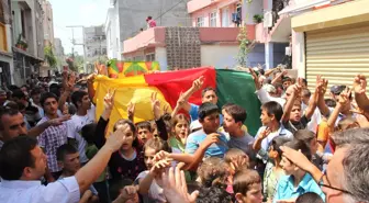 Korsan Gösteride Yaralanıp Ölen Çocuk Toprağa Verildi