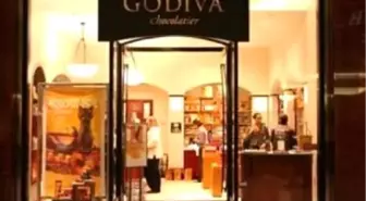 Godiva Atını Körfez'e Sürüyor