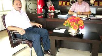 Karahacip Belediye Başkanı Bektaş Çesob'u Ziyaret Etti