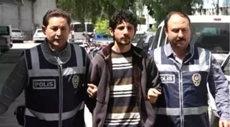 Kardeşini Öldürdü Duruşmada Ailesini Teselli Etti