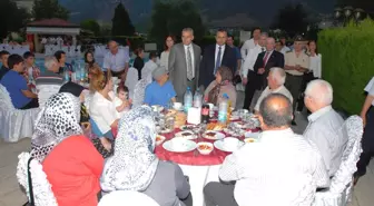 Vali Demir'den Şehit Yakınlarına İftar Yemeği
