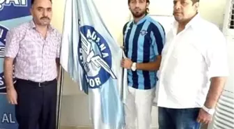 Beşiktaşlı Berat Adana Demirspor'da