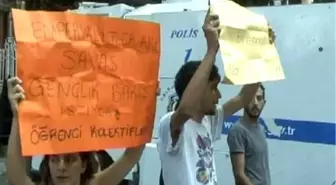 İstanbul'da Clinton'a Protestolar