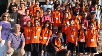 Çocuklar Dikili'de 'Barış'ı' Öğreniyor