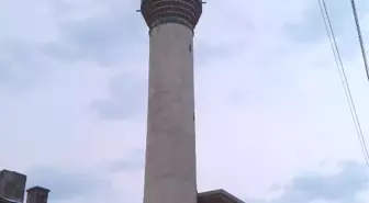 Fırtına, Yağmur ve Dolu Alpagut'u Perişan Etti