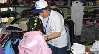 Cansuyu İki Bin Kişiye Giysi Yardımında Bulundu
