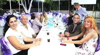 Bergama AK Parti'nin 11. Kuruluş Yıldönümünü İftar Yemeğiyle Kutladı