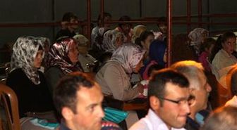 İftar Çadırında Gül Bahçesi