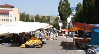 Kars'ta Bayram Pazarı Kuruldu