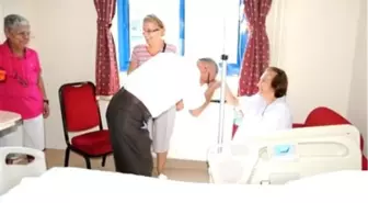 Başkan Ünlü'den Hastalara Ziyaret