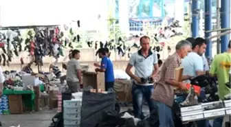 İzmit Perşembe Pazarı Bayrama Kadar Açık Kalacak