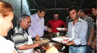 MHP Ardahan İl Teşkilatından Şehit Aileleri ve Gazilere İftar Yemeği