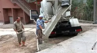 Belediye Beton Yol Çalışmalarına Hız Verdi