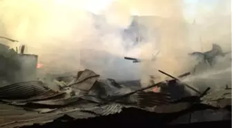 Bucak'ta Hızar Atölyesi Yandı