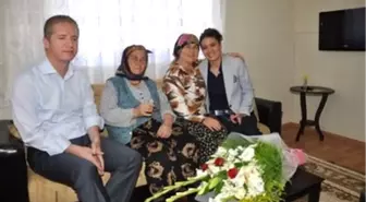 Gördesli Yoksul Aile Bayramda Ev Sevinci Yaşadı