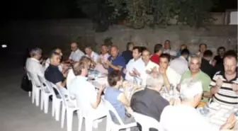 Antalya Ülkü Ocakları'ndan 1500 Kişilik İftar Yemeği