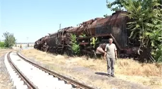 İstasyon Mahallesi Hurda Trenlerin Kaldırılmasını İstiyor