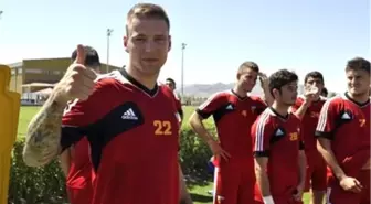 Kayserispor'a Bolton'dan Stoper