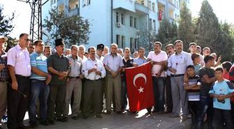Stk'lar Patlama Noktasına Karanfil Bıraktı