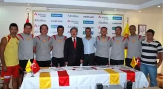 Göztepe Futbol Akademisi Kadrosunu Yeniledi