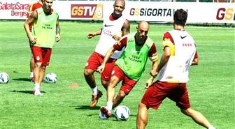 1 Galatasaray, Uzun Bir Aradan Sonra Antrenmanı Basına Açtı