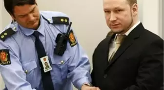 Breivik'e 21 Yıl Hapis Cezası Verildi