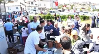 Suşehri Karşıyaka Mahallesi'nde Pilav Günü Düzenlendi