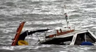 Kumburgaz'da Tekne Alabora Oldu: 4 Kişi Kayıp