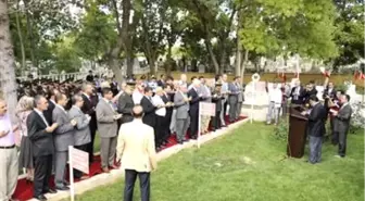 Karaman'da Zafer Bayramı Nedeniyle Şehitlik Ziyaret Edildi