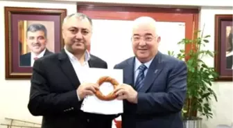 Yunanistan'a 'Savaş Açan' Simitçiler Odası Başkanı Evinde Ölü Bulundu