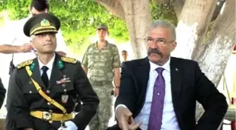 Vali Cerrah: Kaçak Sigara ve Çay İçerek PKK'ya Destek Veriyorsunuz