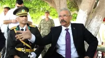 Vali Cerrah Kaçak Sigara ve Çay İçerek PKK'ya Destek Veriyorsunuz