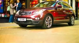 INFINITI Paris Otomobil Fuarı'nda