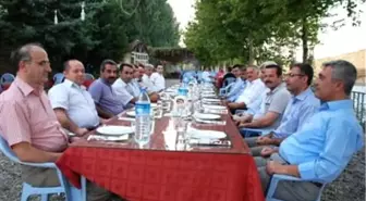 Kahta Vergi Dairesinde Veda Yemeği