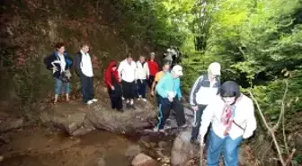 Karaosmanoğlu Nüzhetiye'de Yürüdü