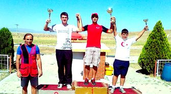 Koçarlılı İlker Karabudak Atıcılıkta Türkiye Birincisi Oldu