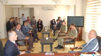 Vali Yurdakul, Güroymak Kaymakamını Ziyaret Etti