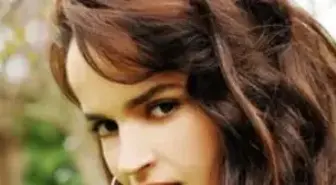 Erkek Olsaydım Özgün Yüzü Çekici Bulurdum