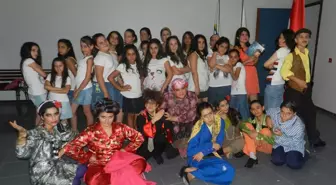 Eçev'li Çocukların Gösterisi Beğeniyle İzlendi