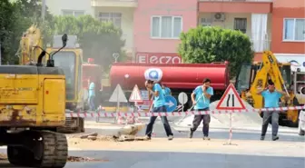 Antalya'da Altyapı Çalışması Sırasında Doğalgaz Hattında Patlama (2)