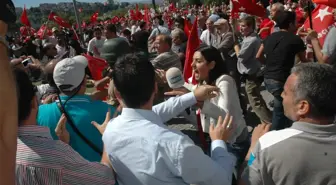 İzmir'in Kurtuluşu Töreninde, Bakan Günay Yuhalandı1